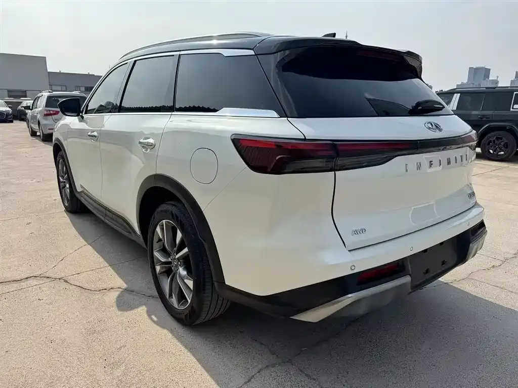 Infiniti QX60 2023 из CN, фото 8