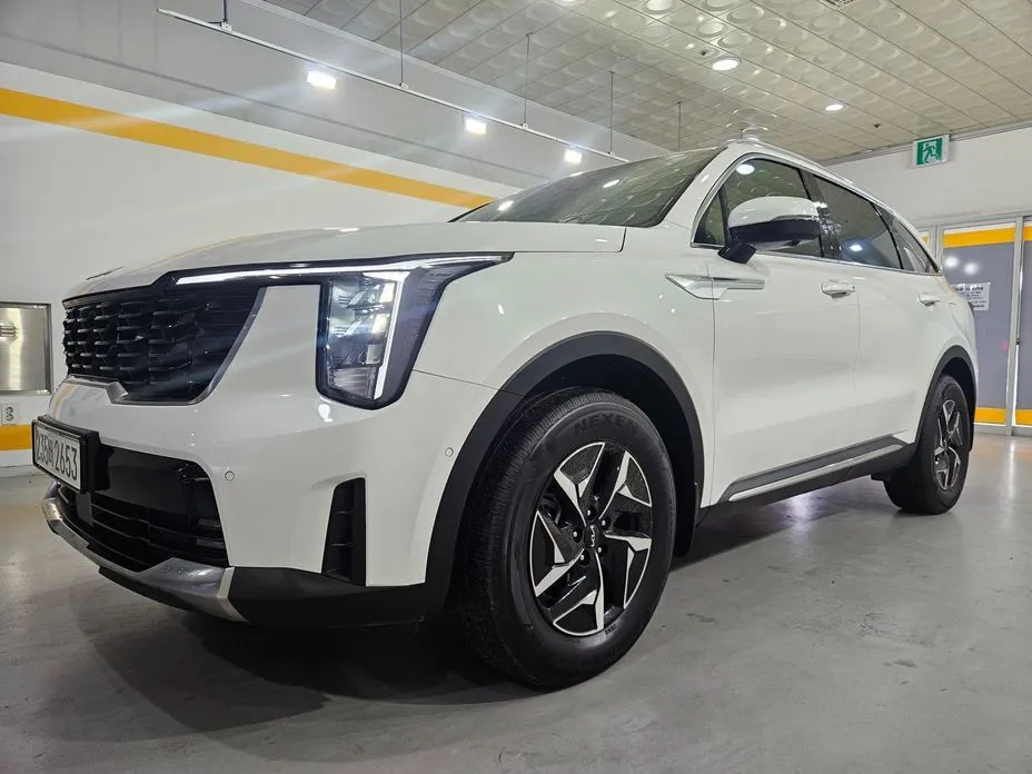 Kia Sorento — фото 1
