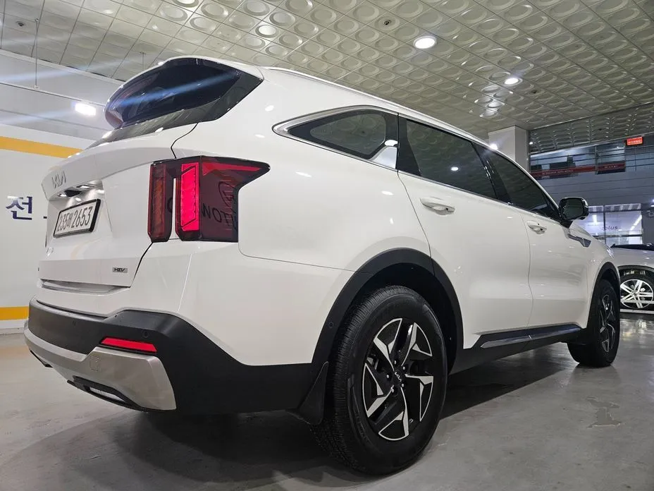 Kia Sorento — фото 5