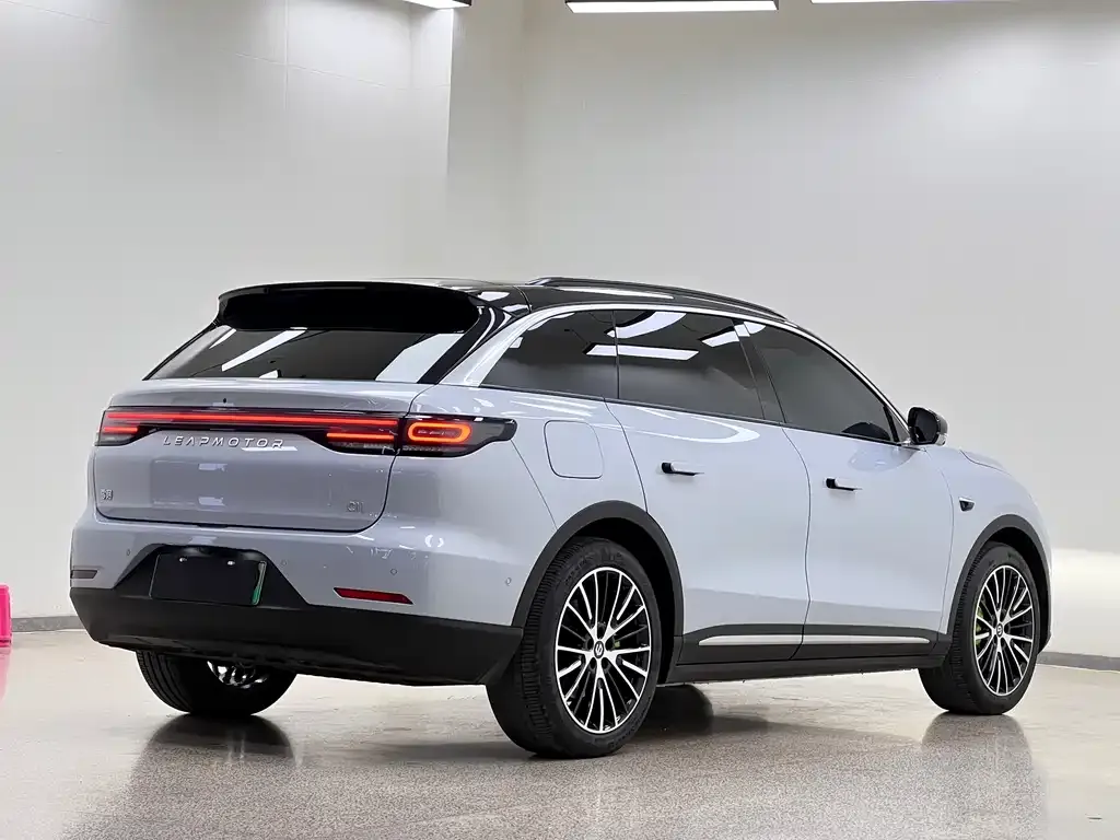 Leapmotor C11 — фото 9