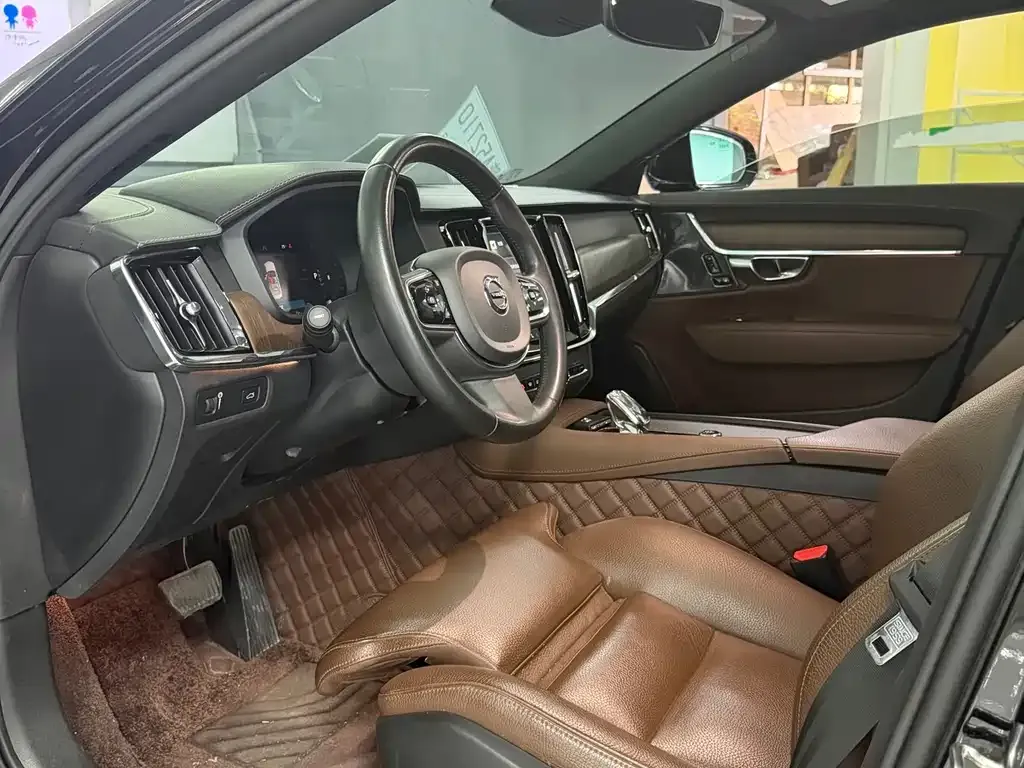 Volvo S90 — фото 3