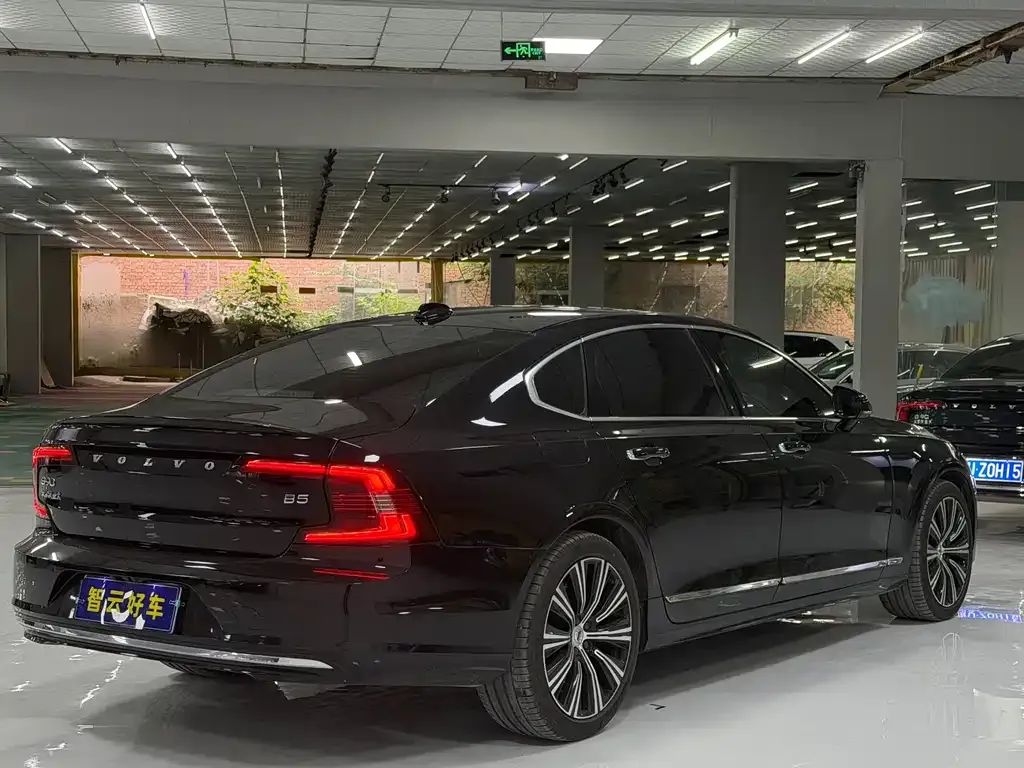 Volvo S90 — фото 5