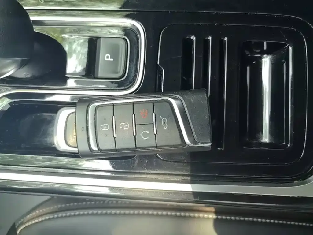 GAC Motor Trumpchi GS8 — фото 2