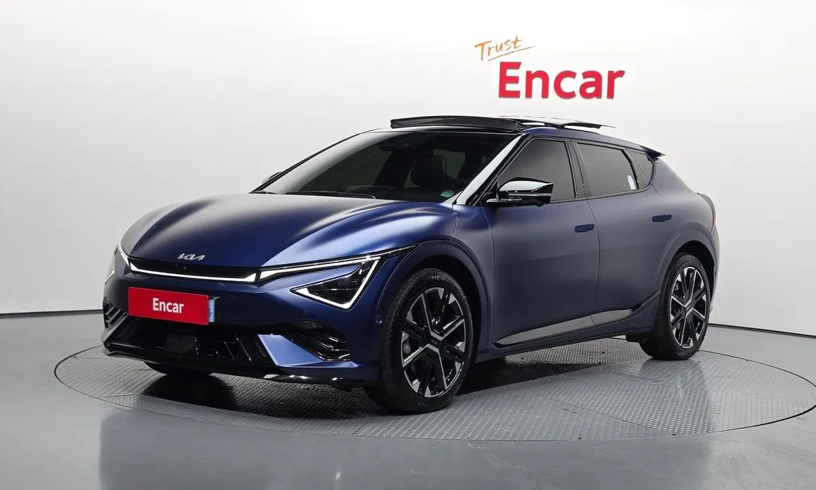 Kia EV6 — фото 1