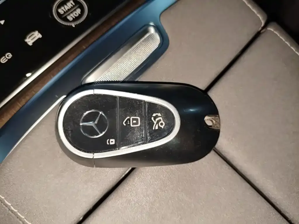 Mercedes-Benz EQS 2023 из CN, фото 3