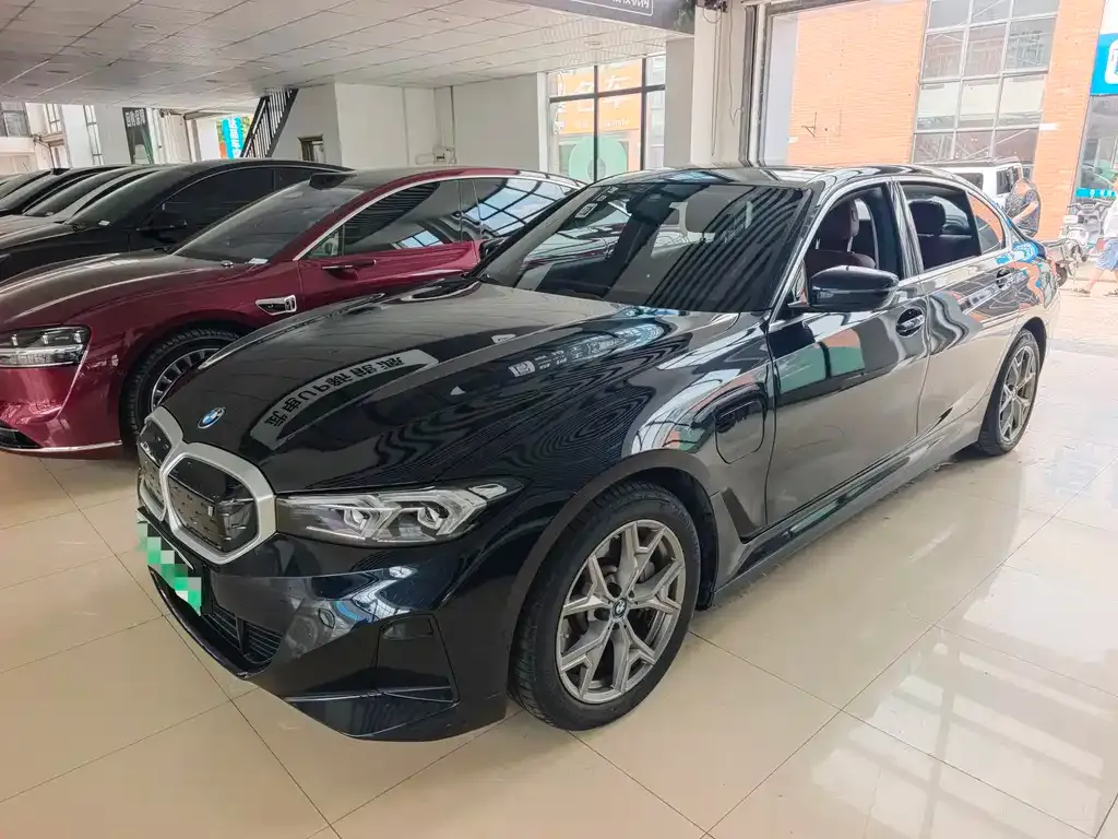BMW i3 — фото 1