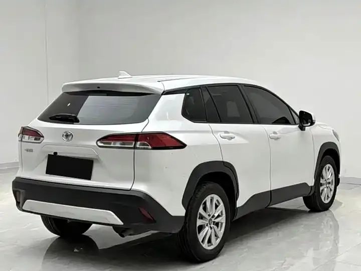 Toyota Corolla Cross — фото 8