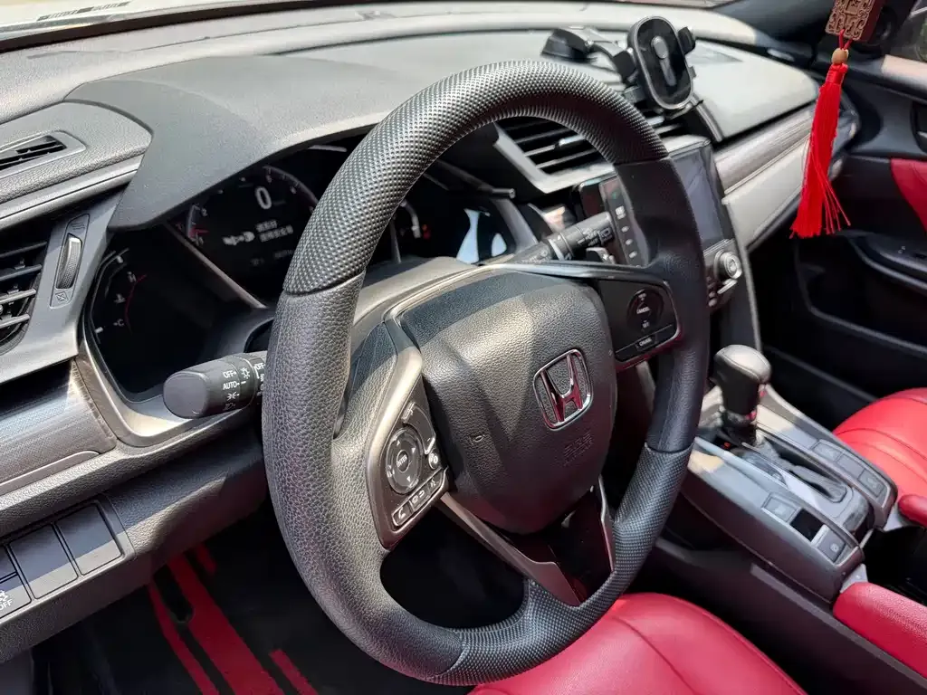Honda Civic — фото 7