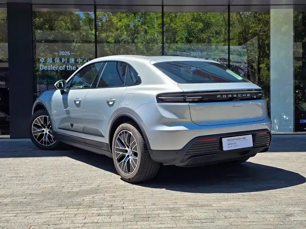 Porsche Macan EV — фото 8