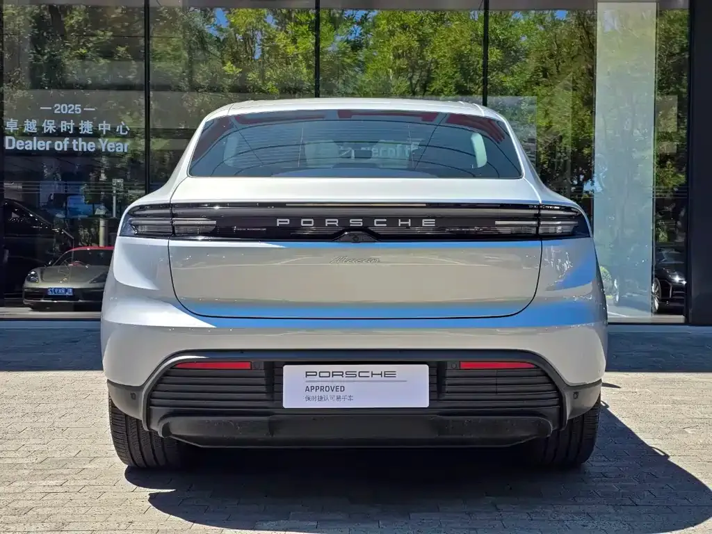 Porsche Macan EV — фото 6