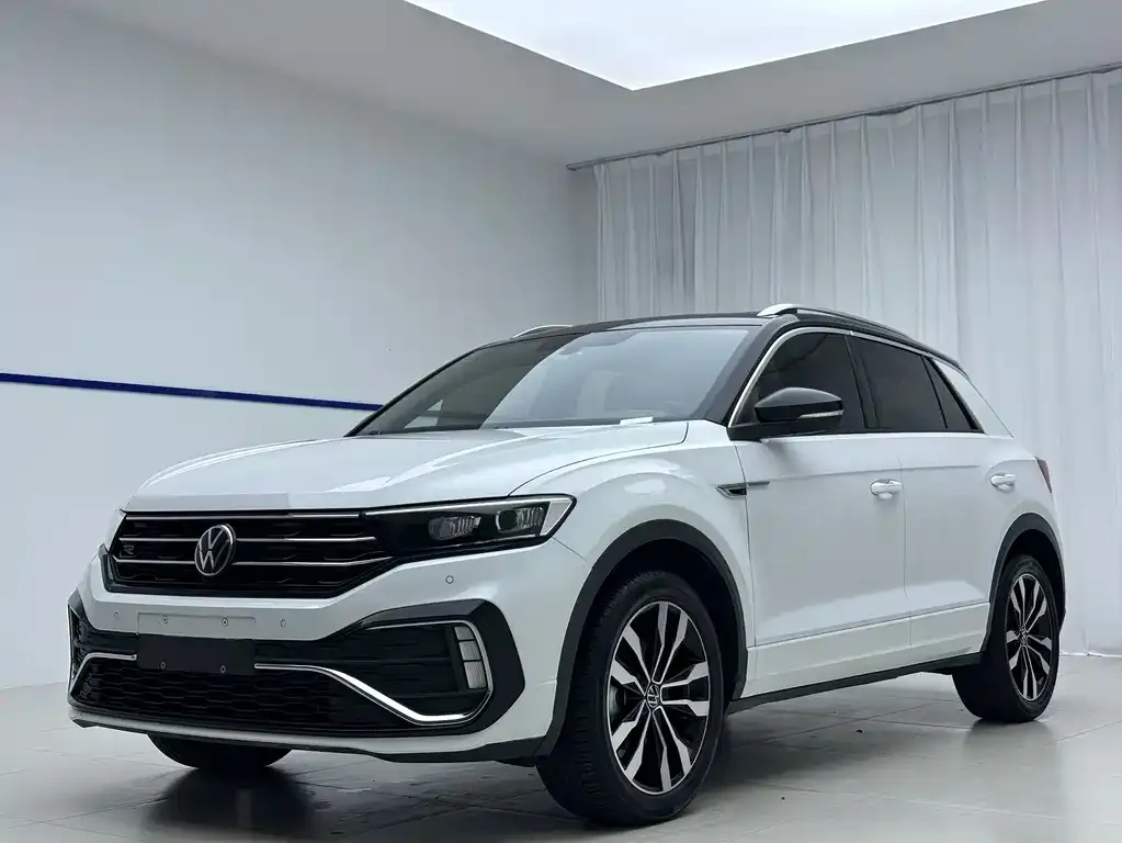 Volkswagen T-Roc — фото 1