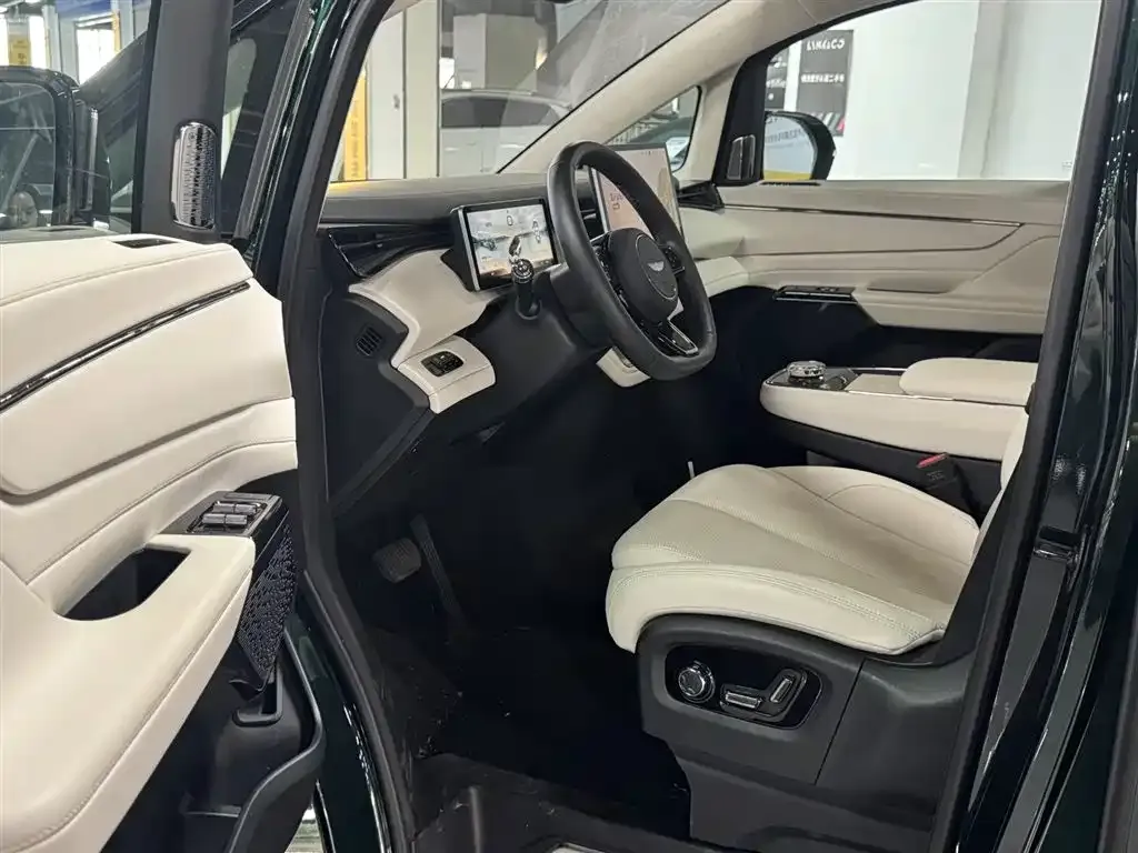 Geely Yizhen L380 2025 из CN, фото 7