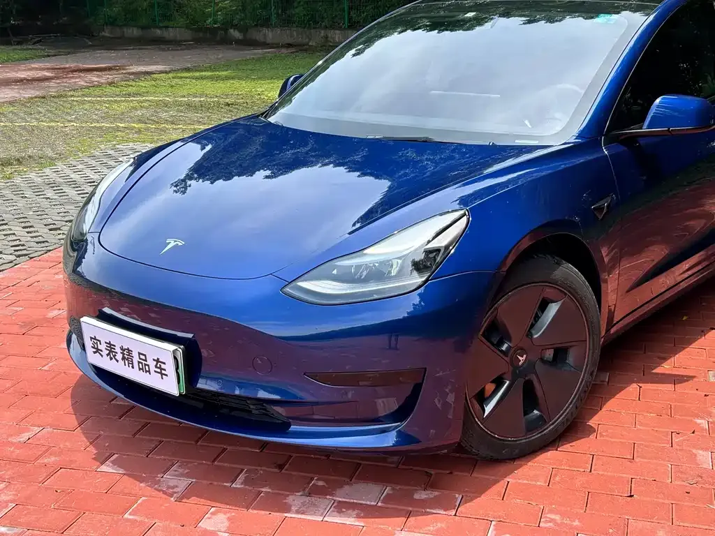 Tesla Model 3 — фото 5