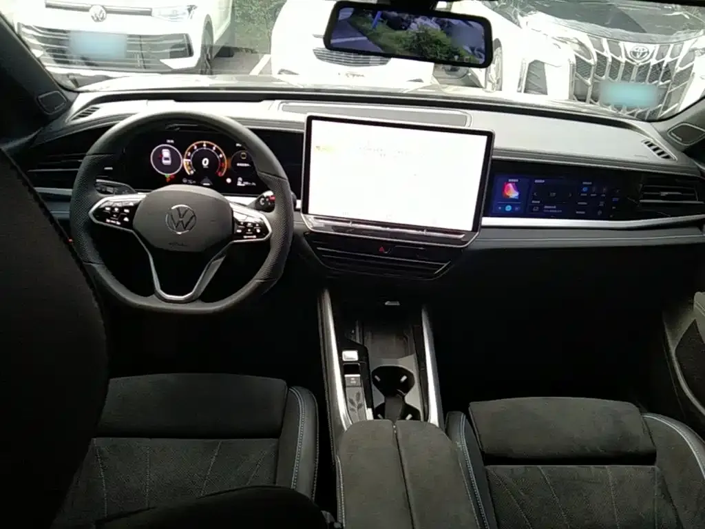 Volkswagen Passat — фото 9