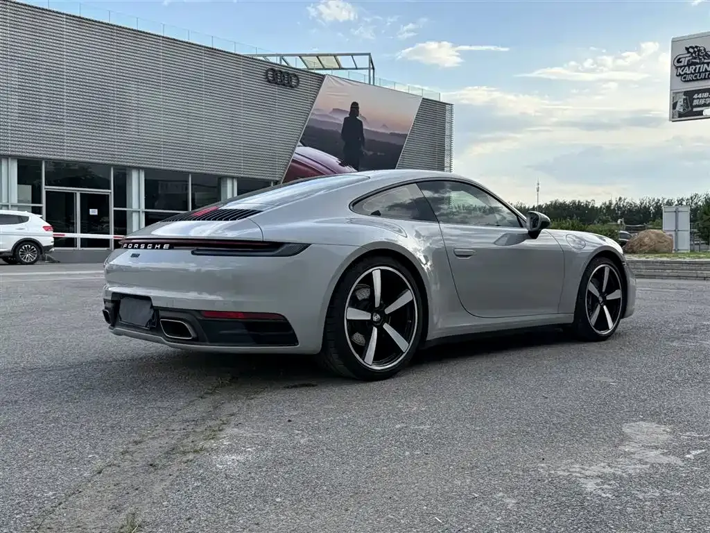 Porsche 911 — фото 10
