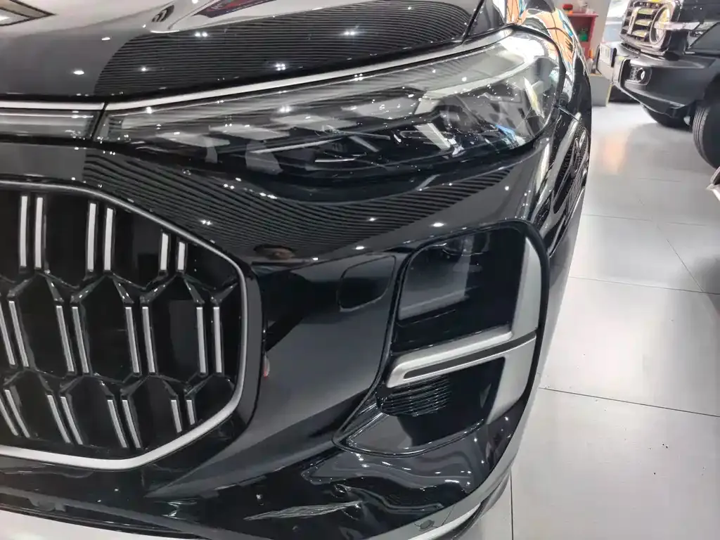 Audi Q6 2024 из CN, фото 2