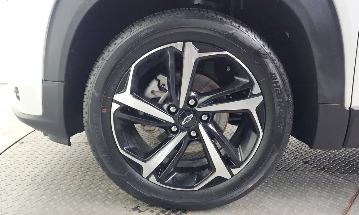 Chevrolet (GM Daewoo) Trailblazer 2021 из KR, фото 10