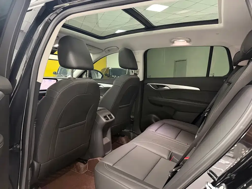 Buick Envision Plus — фото 3