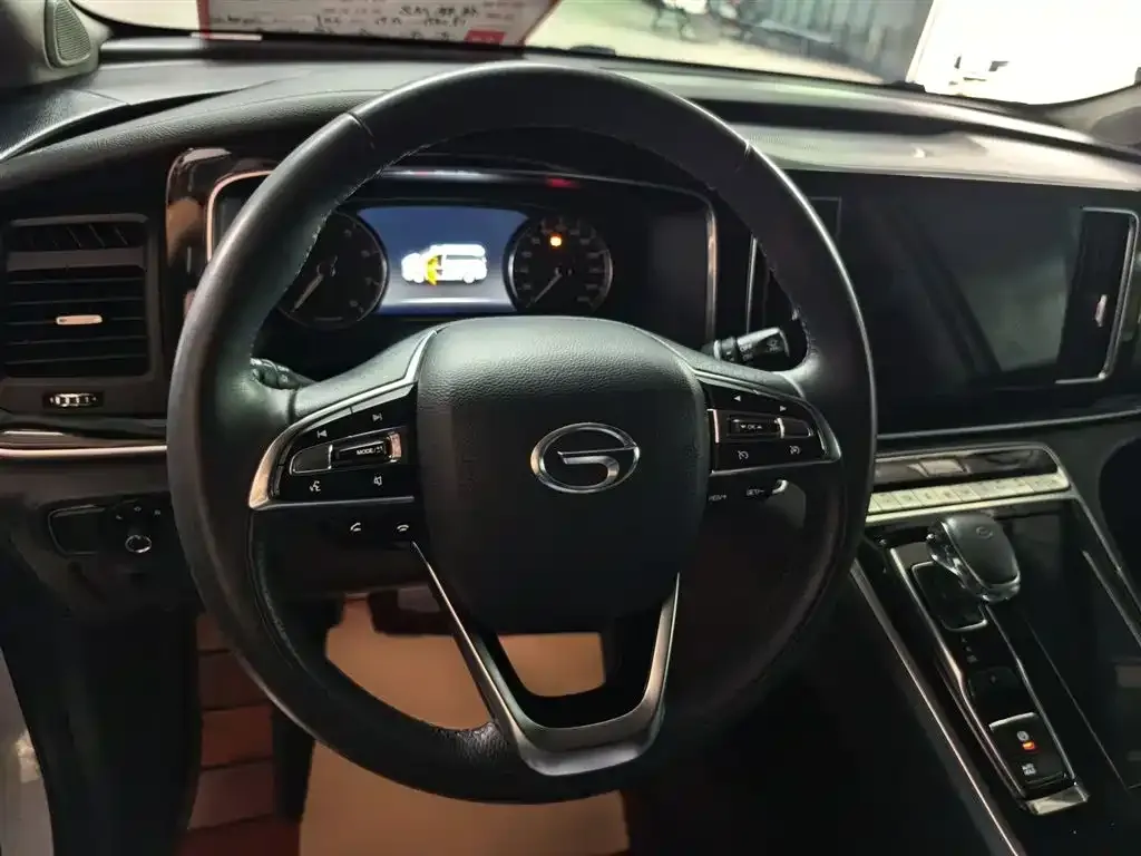 GAC Motor Trumpchi M8 — фото 9