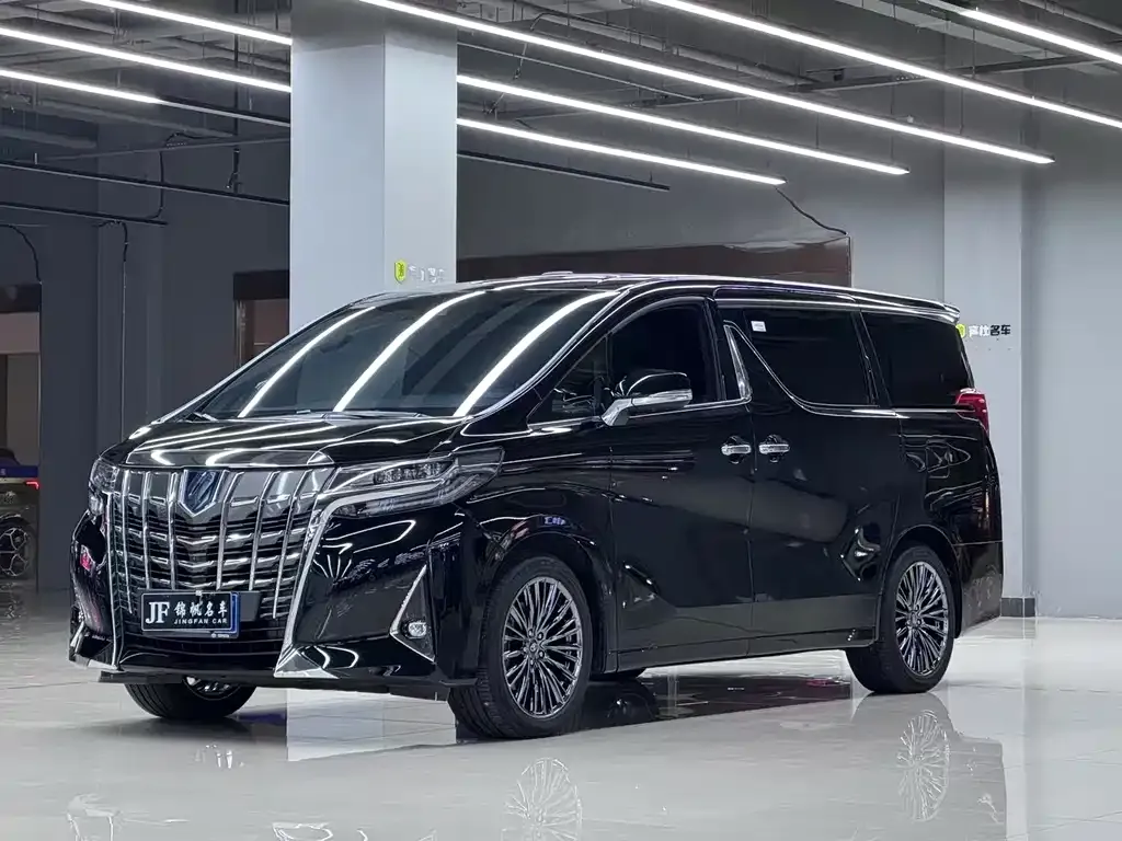 Toyota Alphard — фото 5