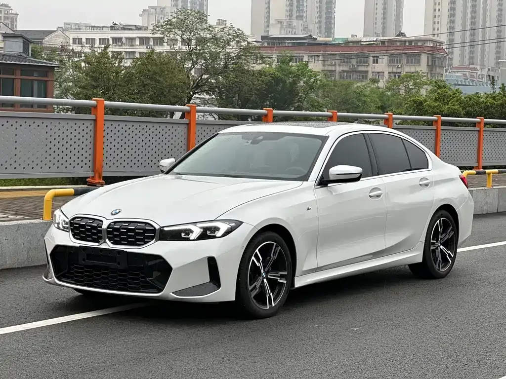 BMW 3 Series — фото 1