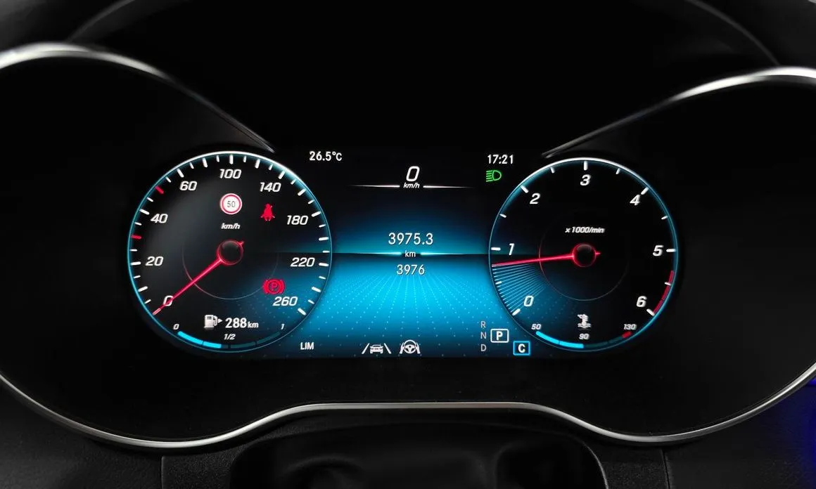 Mercedes-Benz GLC-Class 2022 из KR, фото 2