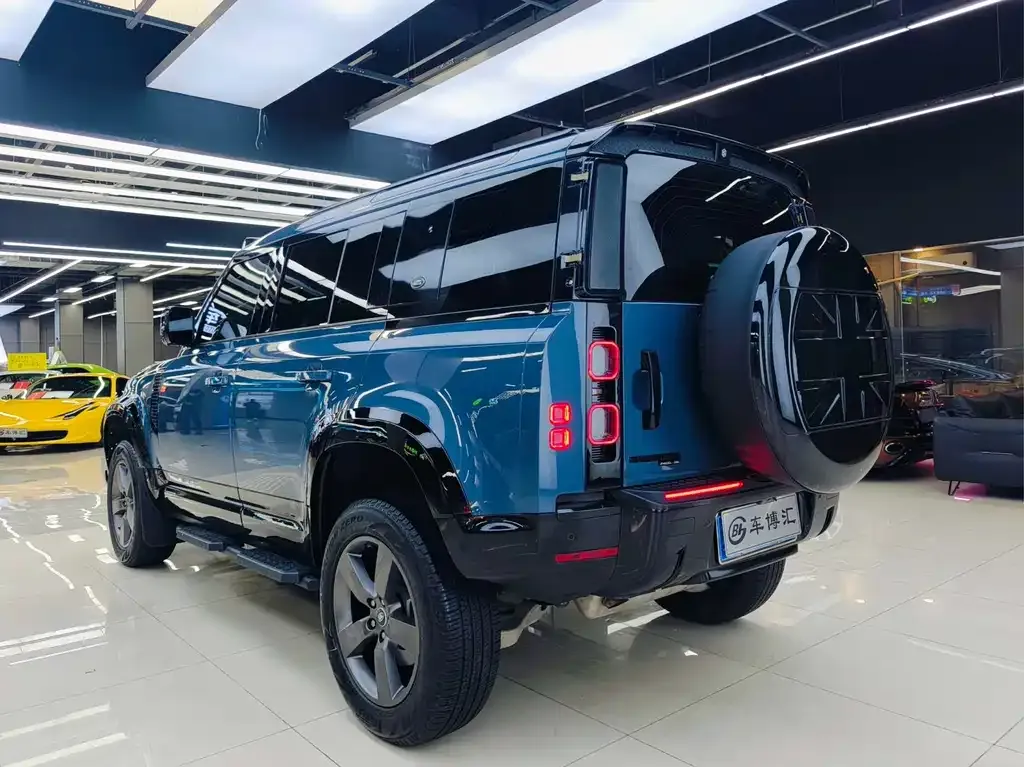 Land Rover Defender — фото 5