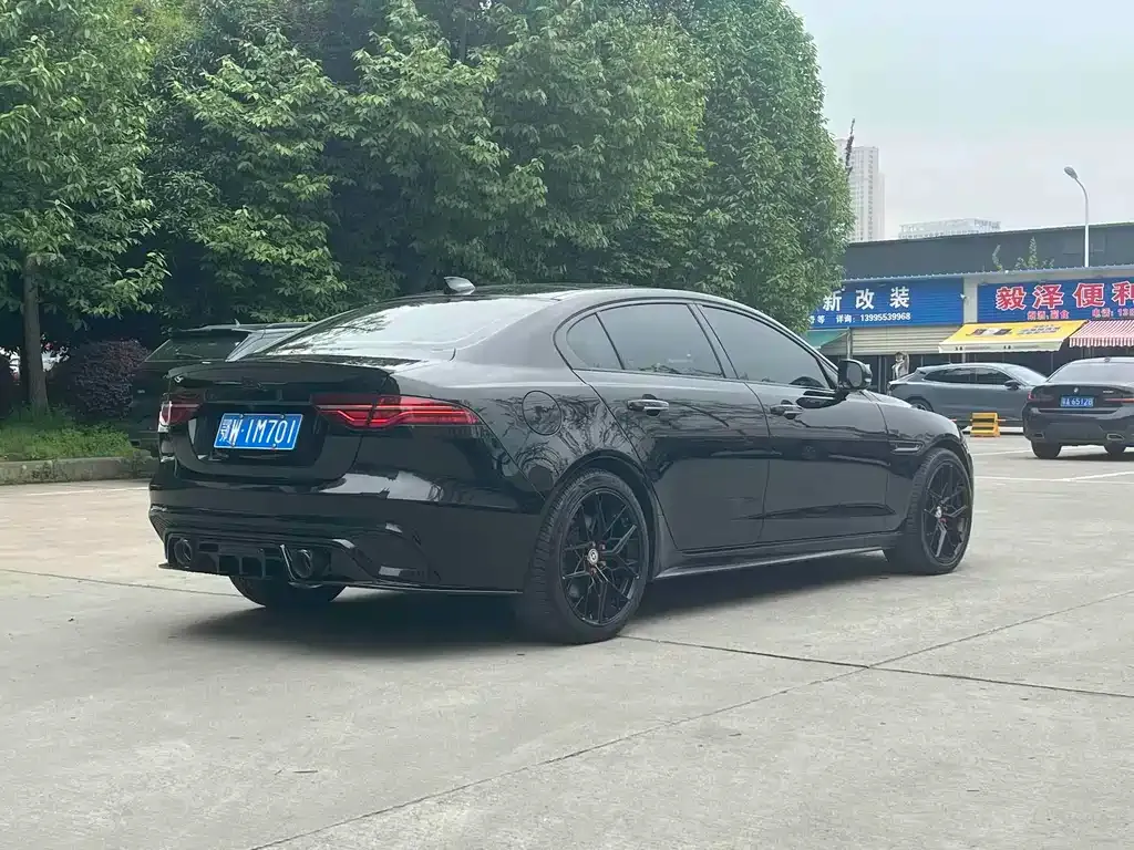 Jaguar XEL — фото 10