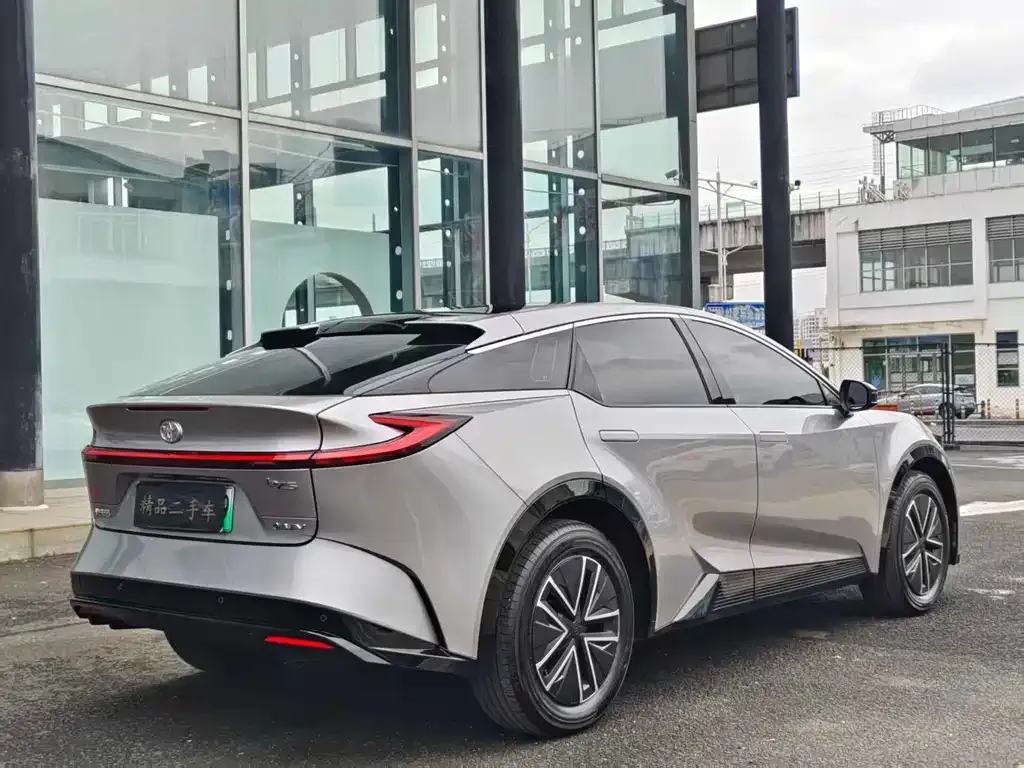 Toyota bZ5 2026 из CN, фото 4