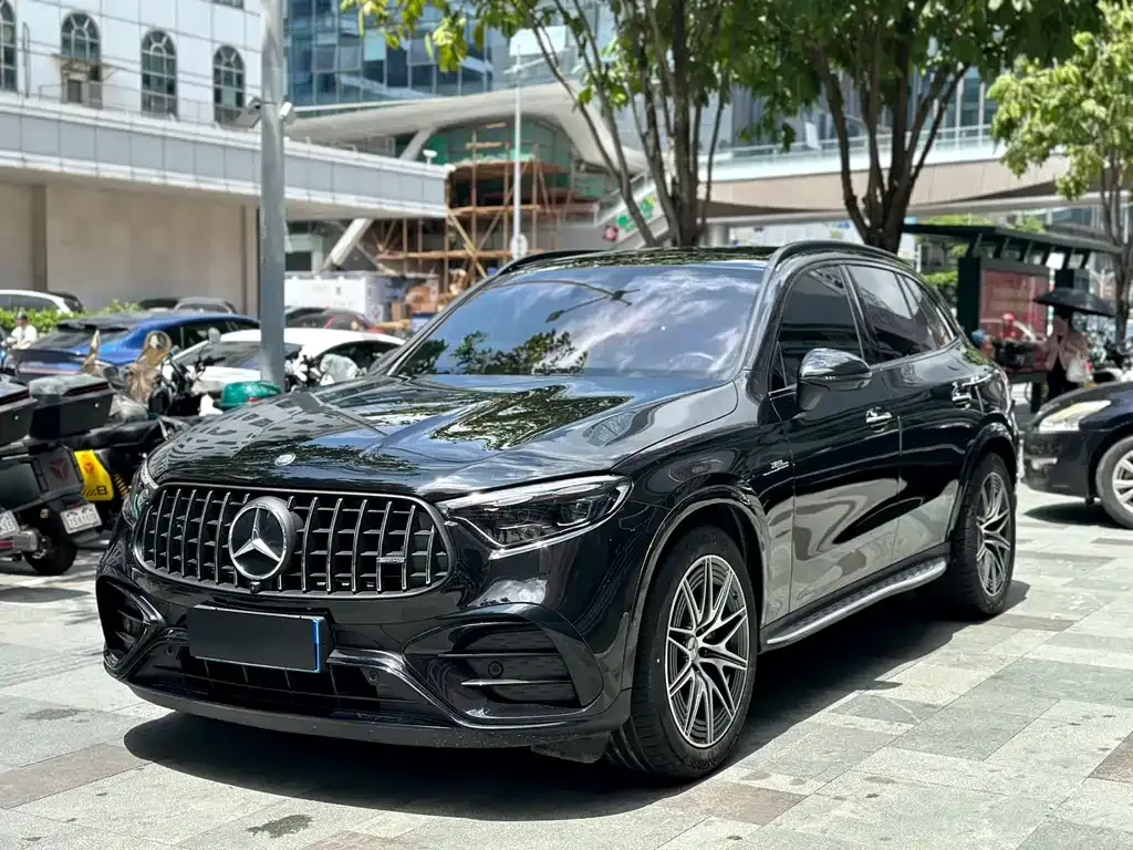 Mercedes-Benz GLC AMG — фото 1