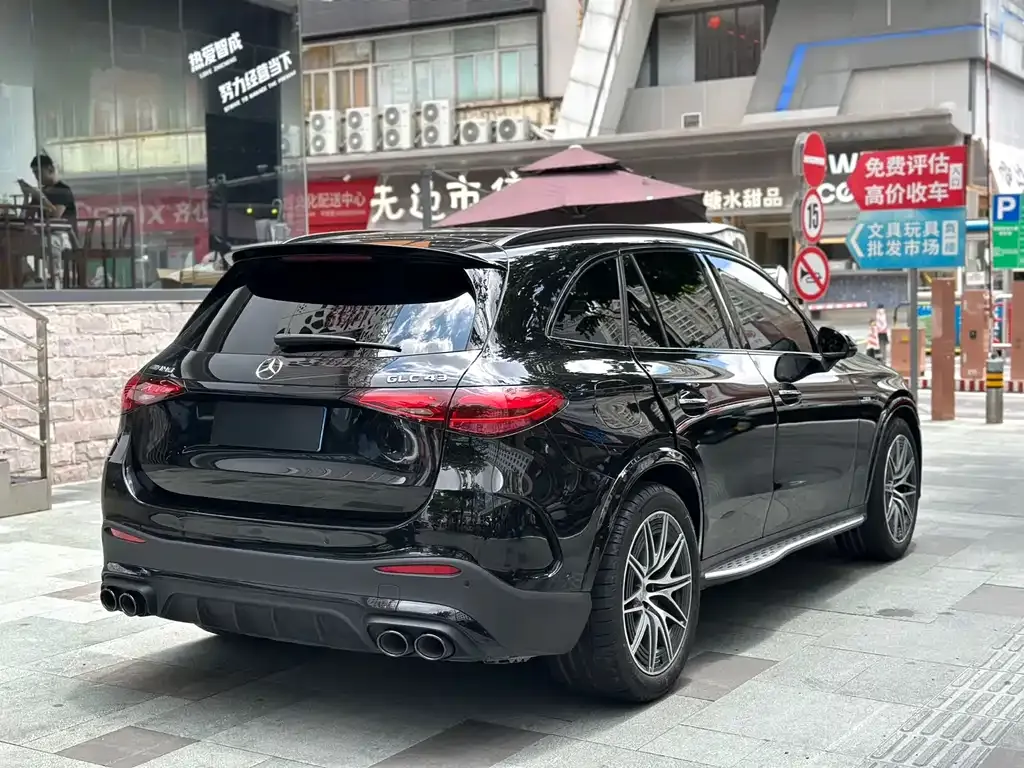Mercedes-Benz GLC AMG — фото 4