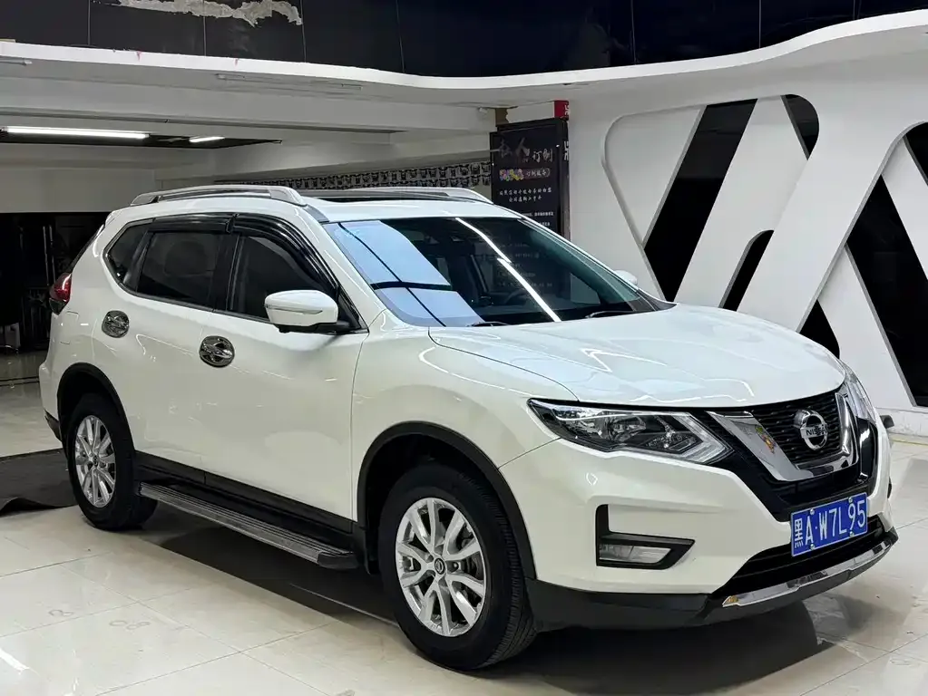 Nissan X-Trail 2023 из CN, фото 3