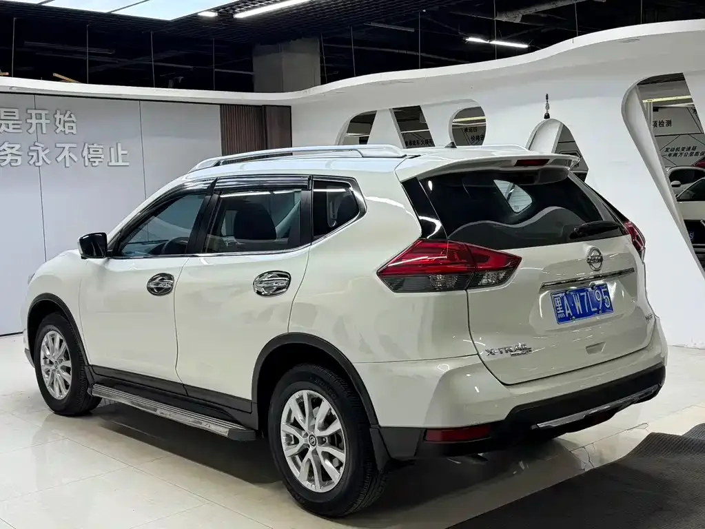 Nissan X-Trail 2023 из CN, фото 4