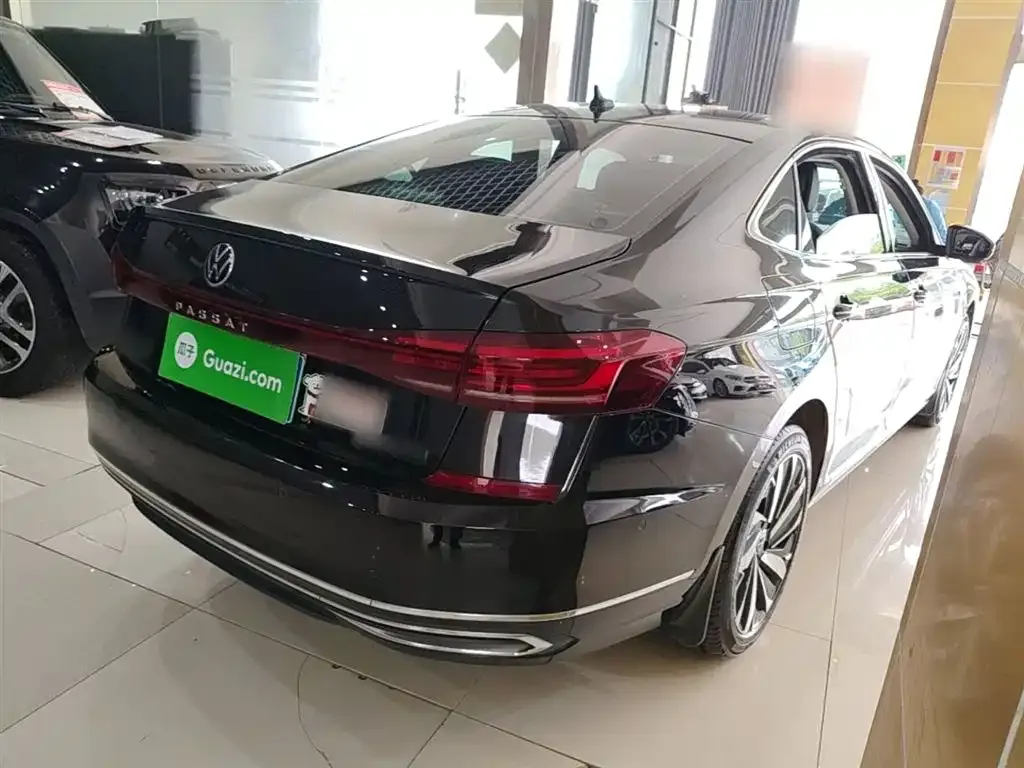 Volkswagen Passat — фото 5