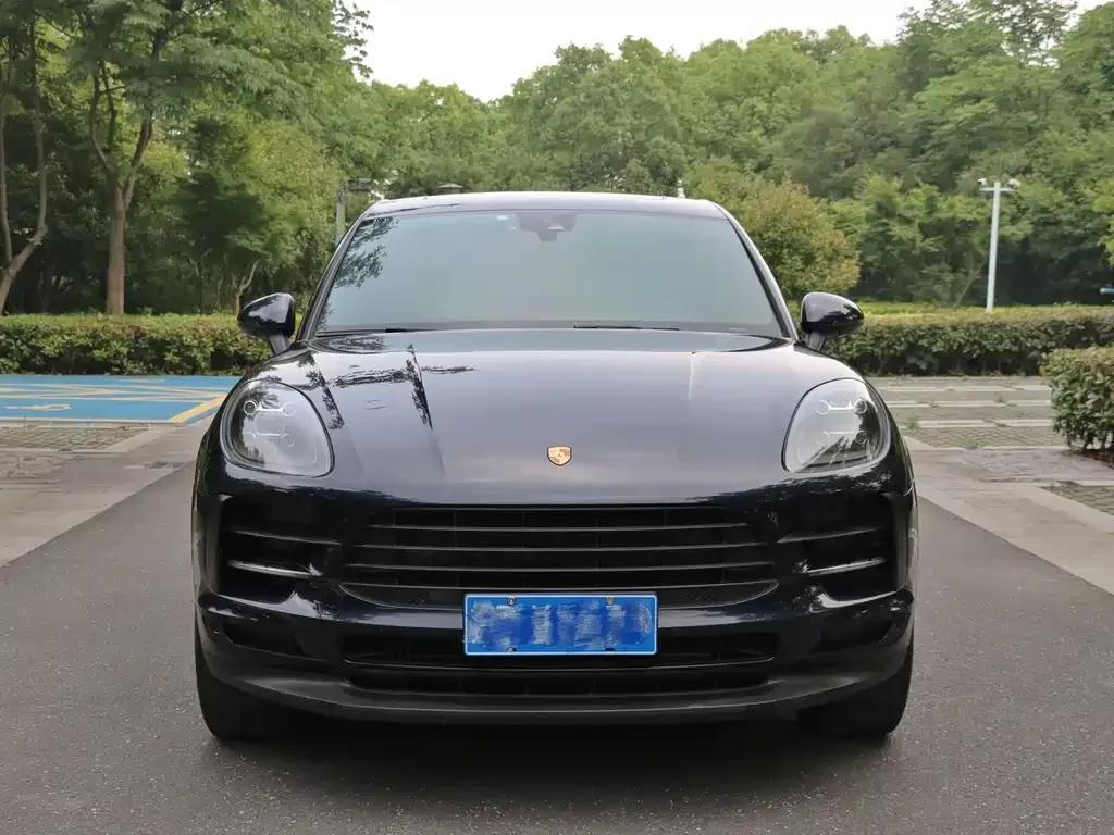Porsche Macan — фото 1