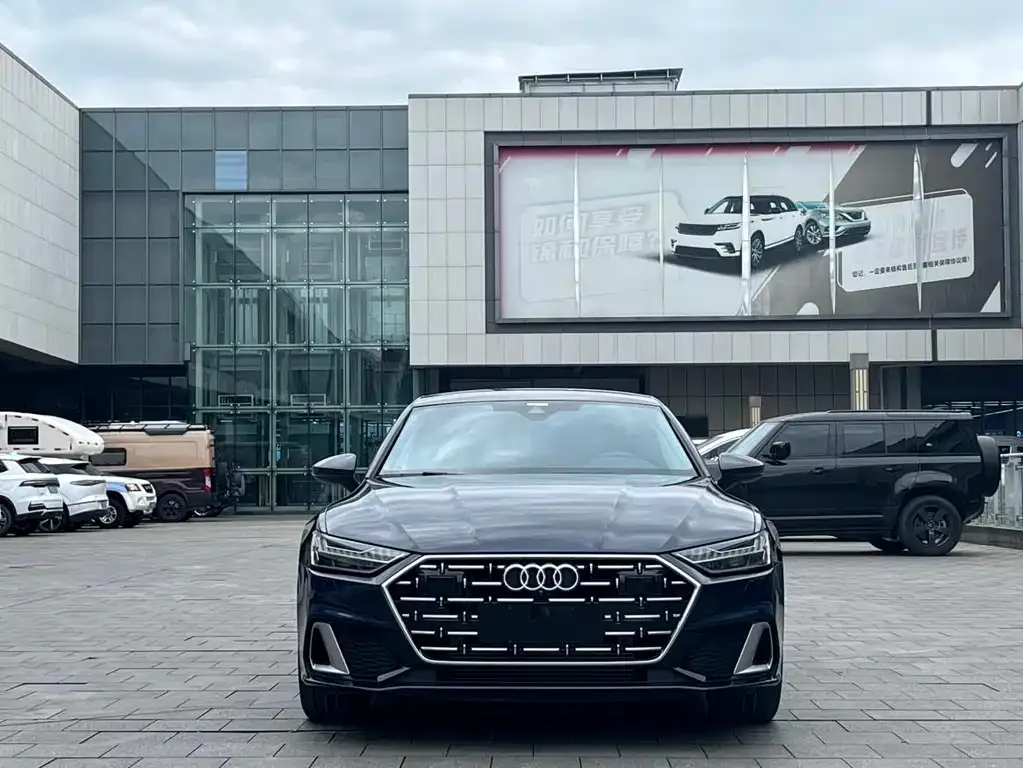 Audi A7L 2022 из CN, фото 9