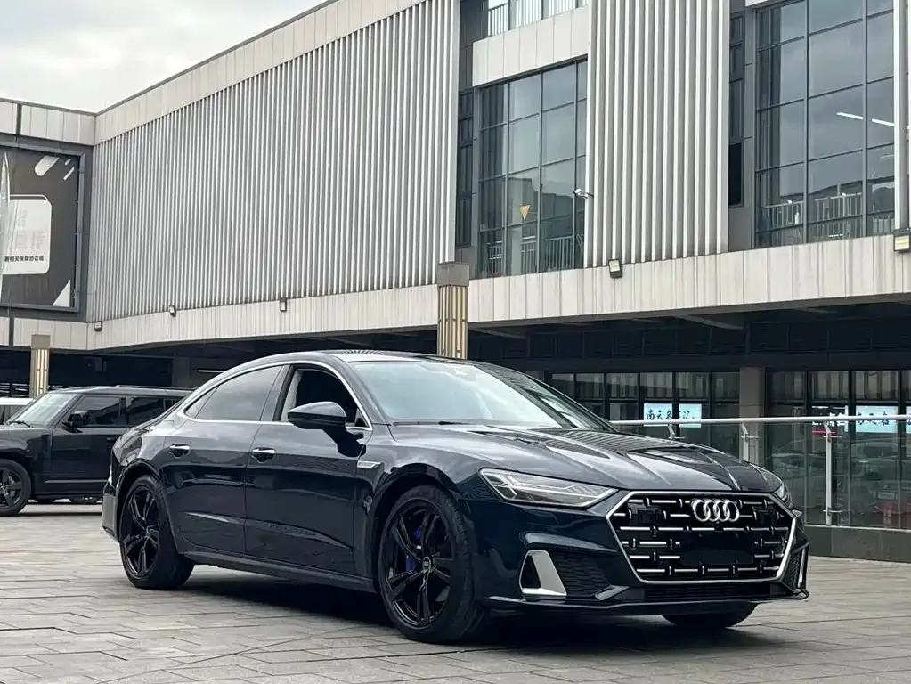 Audi A7L 2022 из CN, фото 5