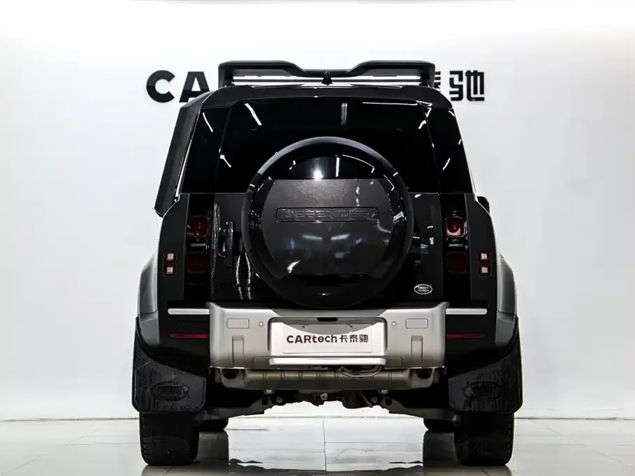 Land Rover Defender — фото 10