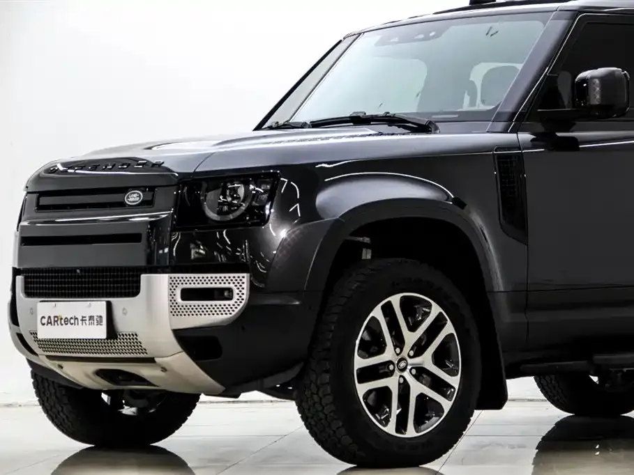 Land Rover Defender — фото 6