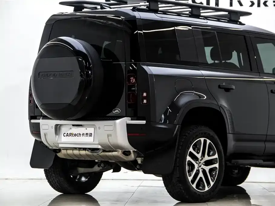 Land Rover Defender — фото 2
