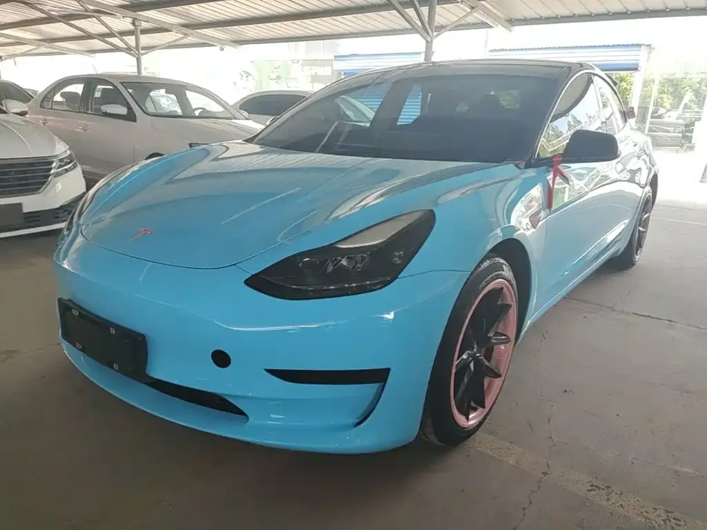 Tesla Model 3 — фото 4