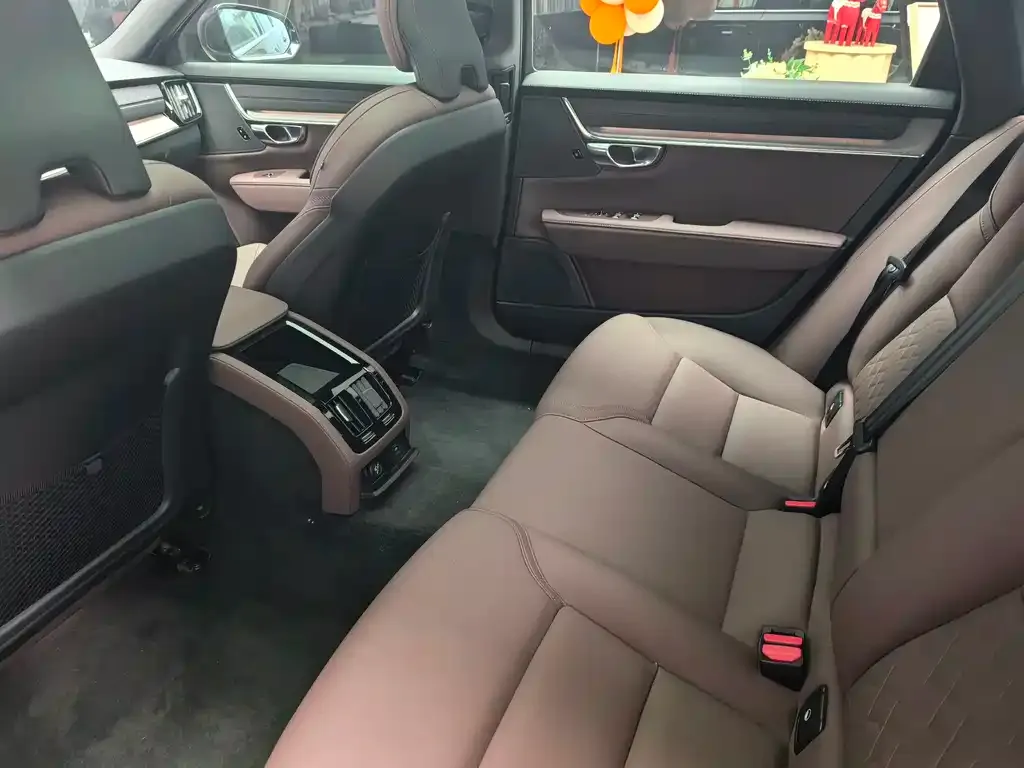 Volvo S90 — фото 2