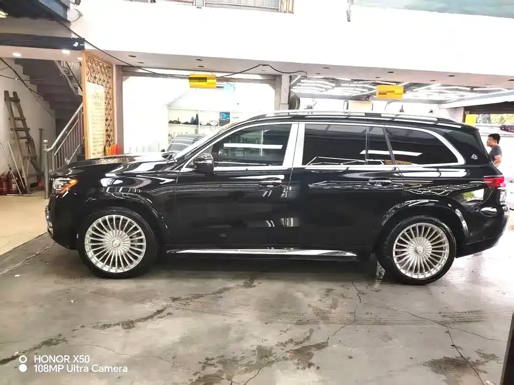 Mercedes-Benz GLS — фото 6
