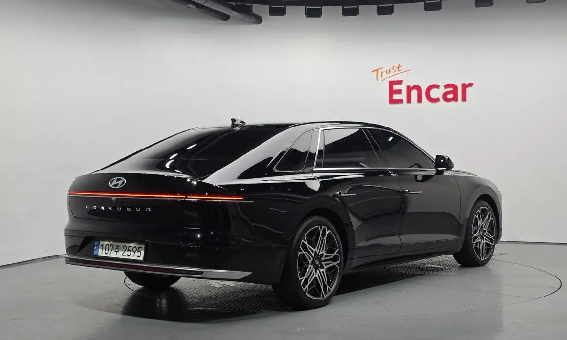 Hyundai Grandeur 2023 из KR, фото 6