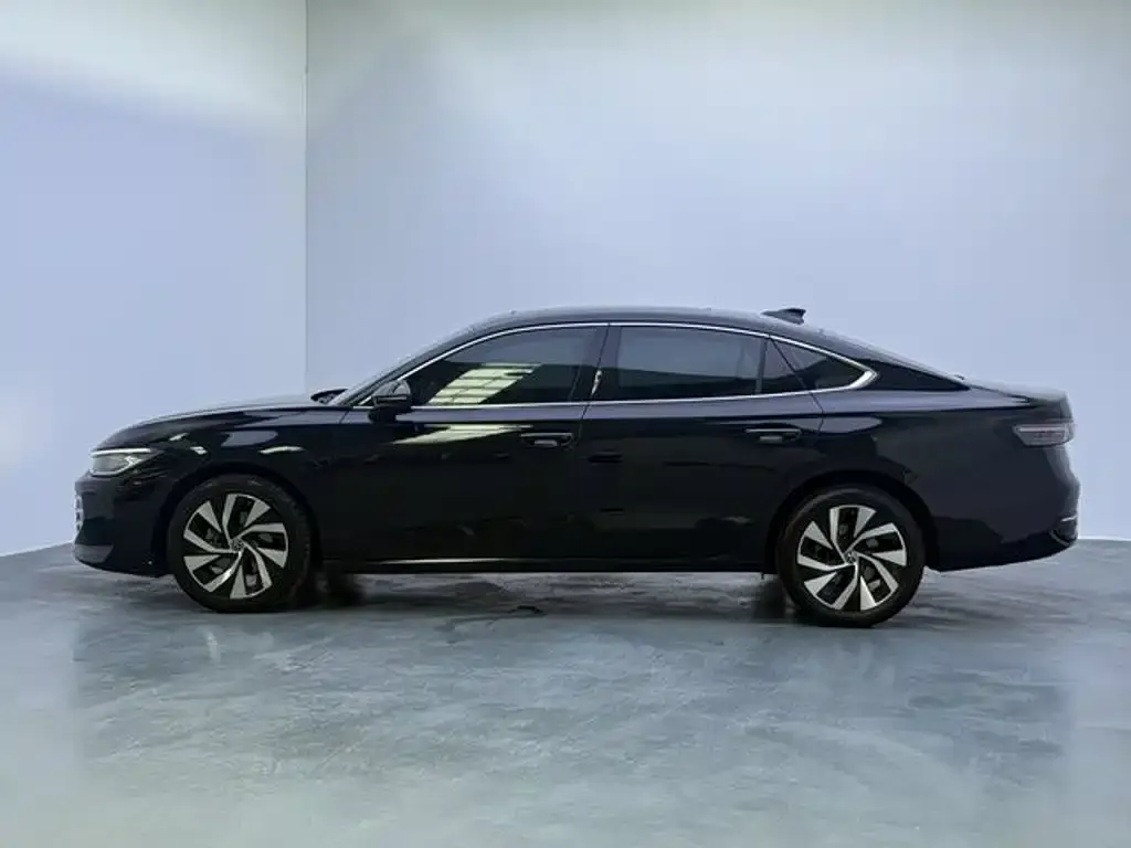 Volkswagen Passat — фото 6