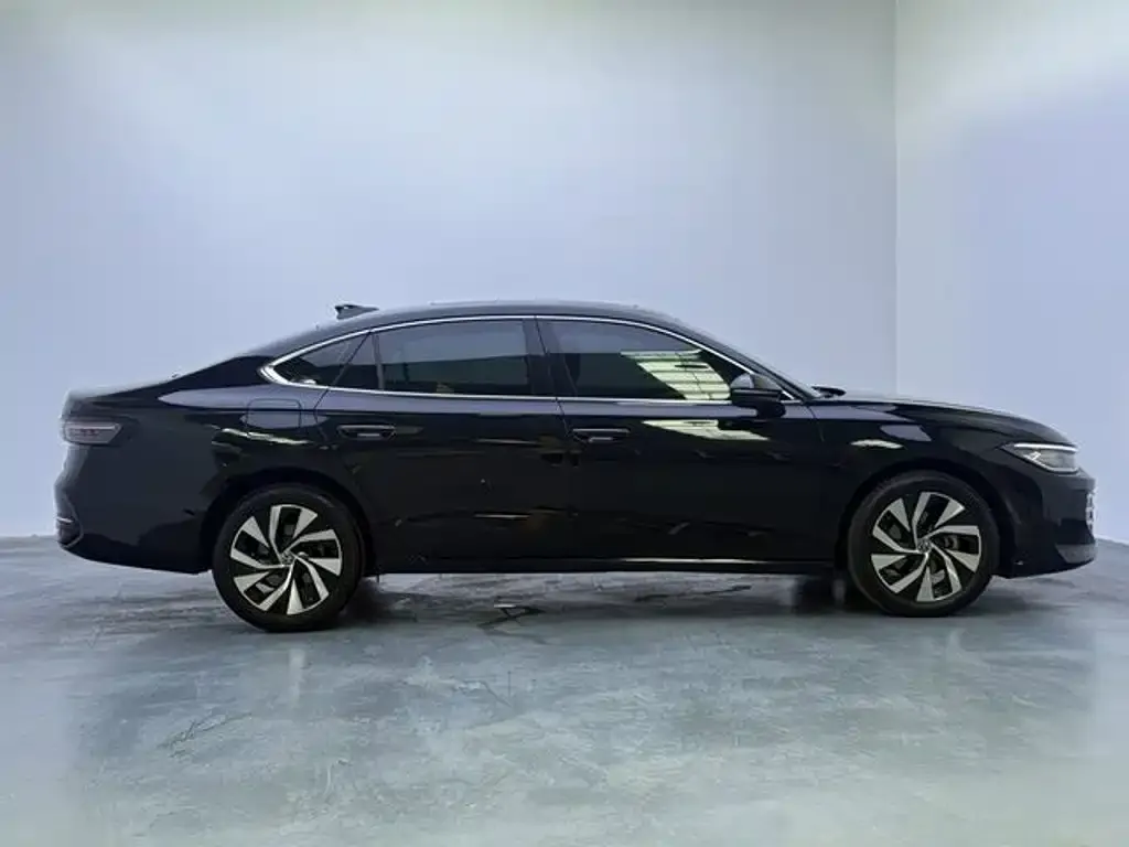 Volkswagen Passat — фото 2