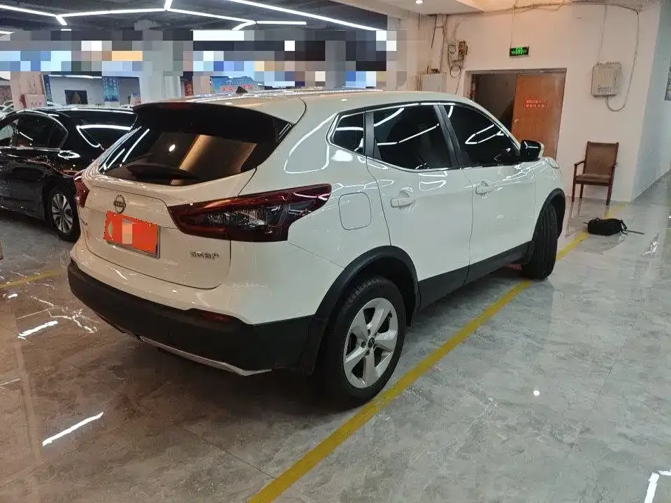 Nissan Qashqai — фото 4