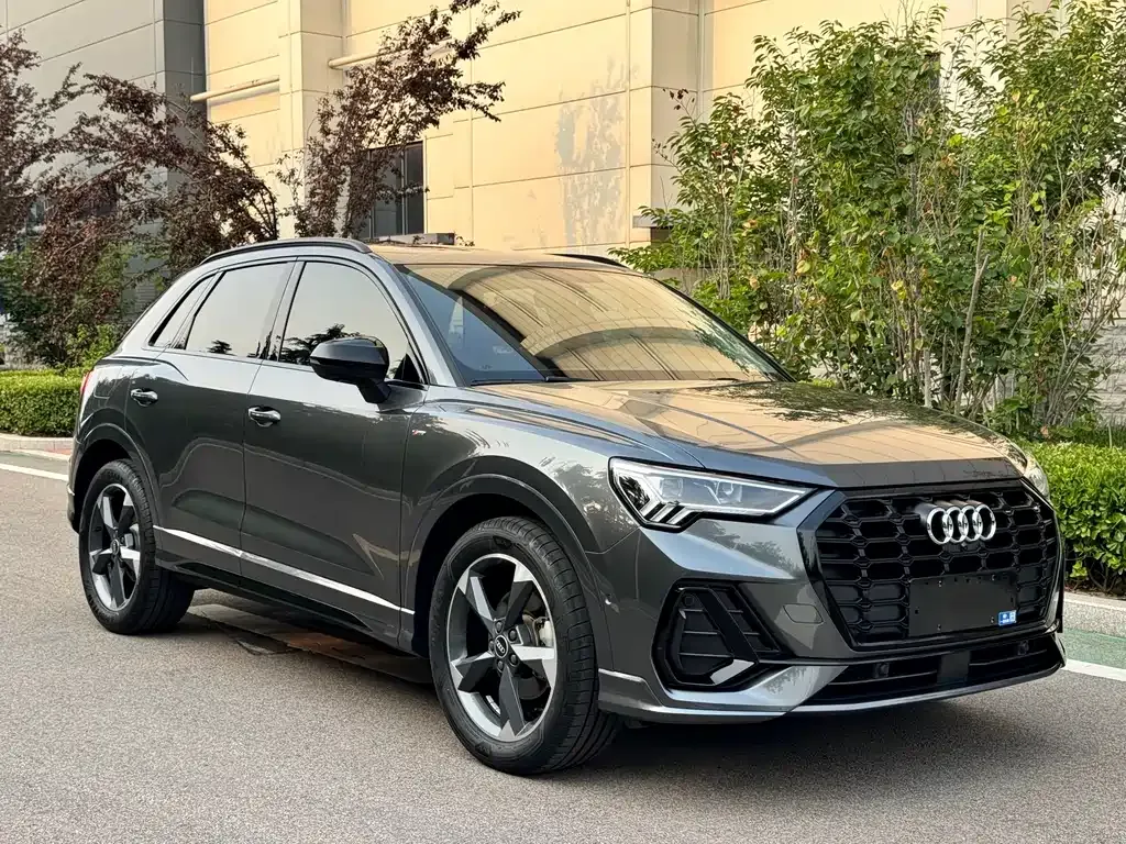 Audi Q3 — фото 6