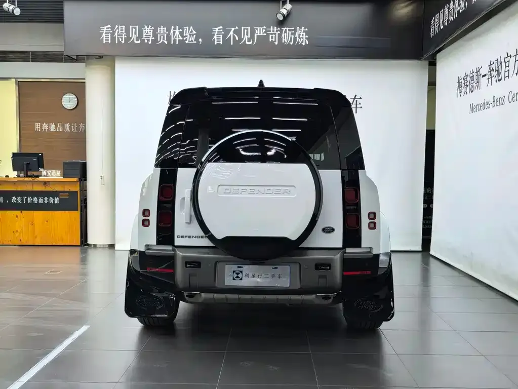 Land Rover Defender — фото 5
