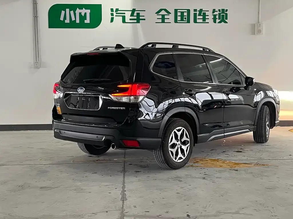 Subaru Forester — фото 5